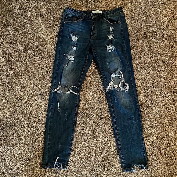 KanCan Distressed Jeans - Picture 1 of 5